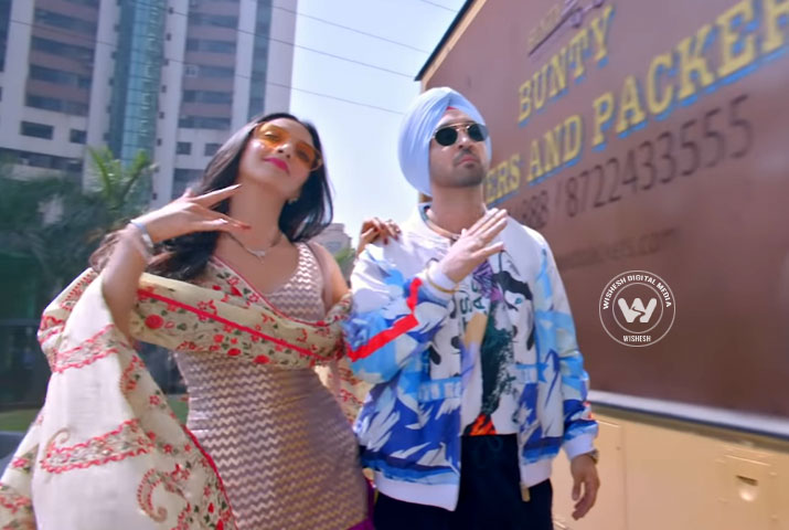 /media/k2/galleries/73057/Good-Newwz-07