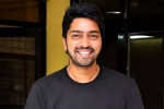 Allari Naresh as Nagarjuna friend, Allari Naresh as Nagarjuna friend, allari naresh signs nagarjuna s film, Srinivasaa chitturi