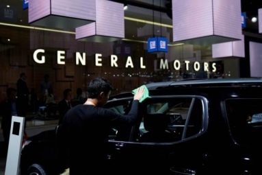 Trump Asks General Motors to Stop Manufacturing Cars in China