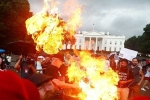 american independence day, US flag burnt, 2 protesters arrested for burning u s flag outside white house on american independence day, American independence day
