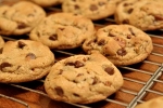 Tasty and Crunchy Chocolate Cookies Recipe, Biscuits Recipe, tasty and crunchy chocolate cookies recipe, Biscuits recipe