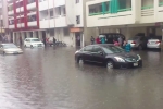 Dubai, heavy rainfall in Duabi, heavy rainfall hits several parts in dubai, Traffic jam